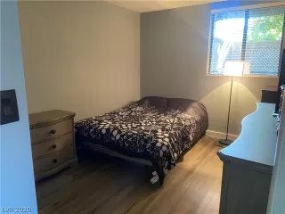 Photo #3: 2215298 Listing 