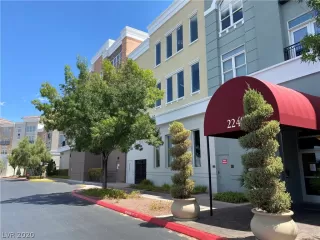 Photo #1: 2215353 Listing 