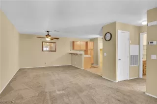 Photo #3: 2215355 Listing