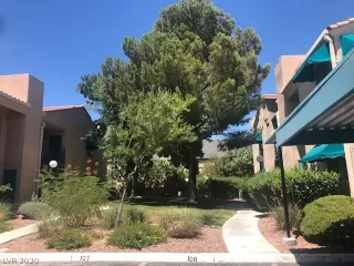 Photo #3: 2215359 Listing 