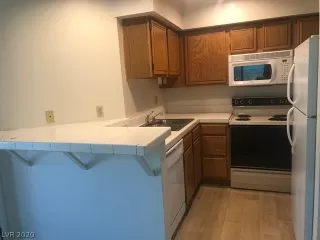 Photo #6: 2215359 Listing 