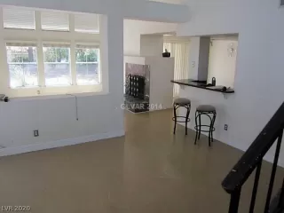 Photo #2: 2215392 Listing 