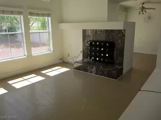 Photo #4: 2215392 Listing 