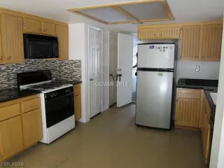 Photo #6: 2215392 Listing 