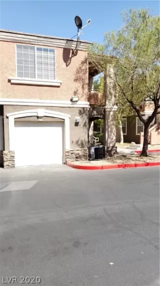 Photo #1: 2215427 Listing