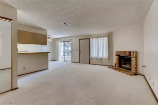 Photo #4: 2215433 Listing 