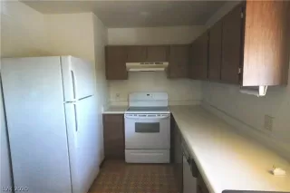 Photo #3: 2215437 Listing 