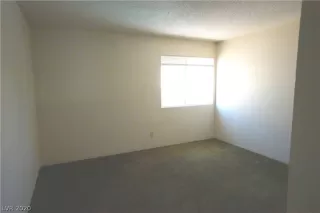 Photo #5: 2215437 Listing 