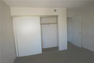 Photo #6: 2215437 Listing 