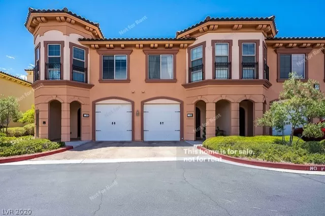 MLS: 2215462 Condo For Sale