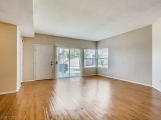 Photo #1: 2215470 Listing 