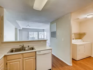 Photo #4: 2215470 Listing 