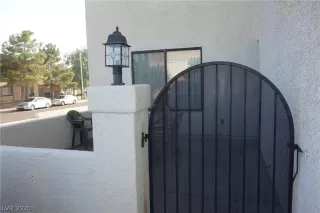 Photo #1: 2215496 Listing