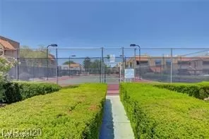 Photo #2: 2215568 Listing 