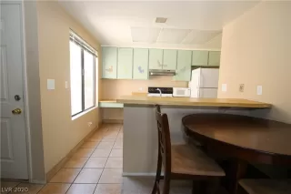 Photo #3: 2215568 Listing 