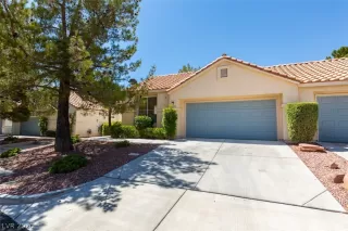 Photo #1: 2215569 Listing