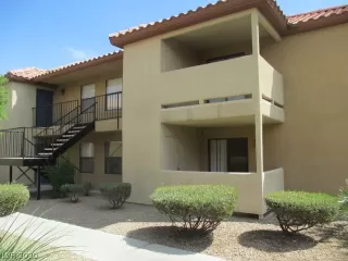 Photo #1: 2215593 Listing 