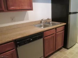 Photo #6: 2215593 Listing 