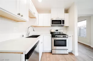 Photo #1: 2215623 Listing 