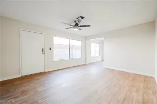 Photo #2: 2215623 Listing 