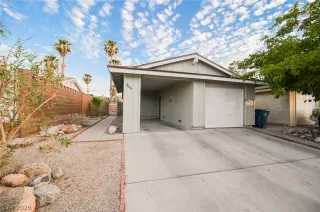 Photo #5: 2215623 Listing 