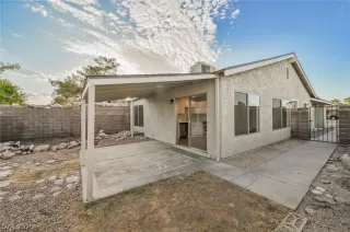 Photo #6: 2215623 Listing 