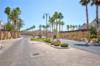 Photo #1: 2215645 Listing 