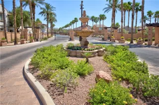 Photo #2: 2215645 Listing 