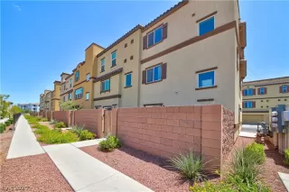 Photo #4: 2215645 Listing 