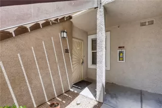 Photo #4: 2215648 Listing