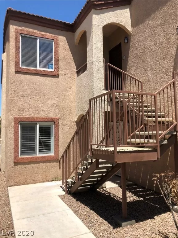 MLS: 2215676 Condo For Sale