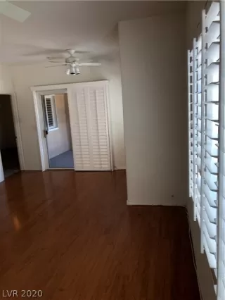 Photo #3: 2215676 Listing