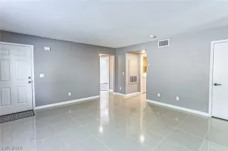 Photo #5: 2215687 Listing 