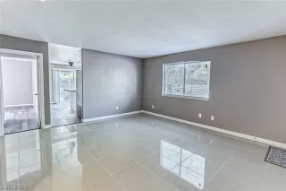 Photo #6: 2215687 Listing 