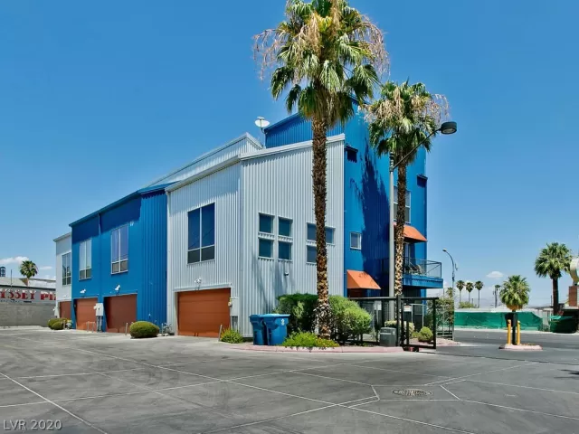 MLS: 2215697 Condo For Sale