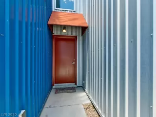 Photo #2: 2215697 Listing