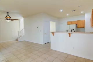 Photo #6: 2215736 Listing