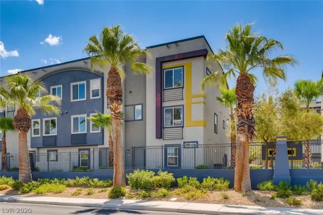 MLS: 2215750 Condo For Sale