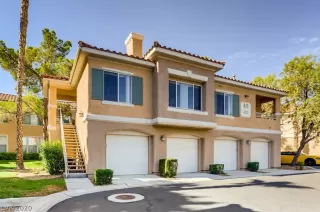 Photo #1: 2215760 Listing 