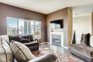 Photo #4: 2215760 Listing 