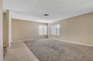 Photo #5: 2215786 Listing