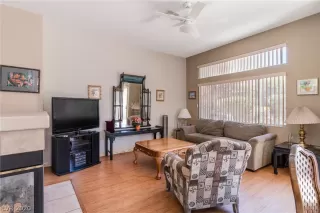 Photo #4: 2215806 Listing 