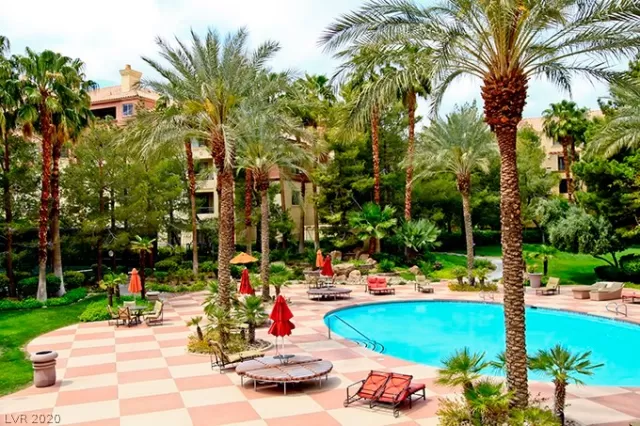 MLS: 2215837 Condo For Sale