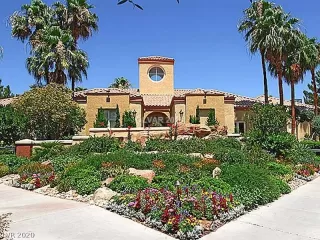 Photo #2: 2215837 Listing 