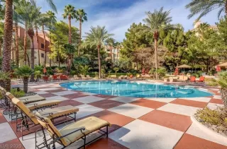 Photo #6: 2215837 Listing 