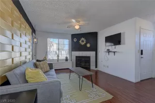Photo #3: 2215848 Listing 
