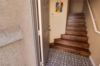 Photo #3: 2215855 Listing