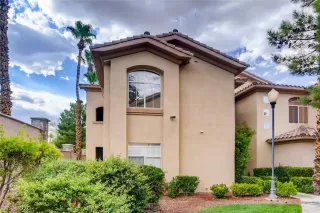 Photo #1: 2215863 Listing 