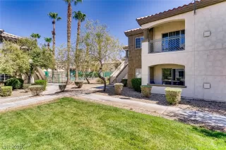 Photo #1: 2215869 Listing