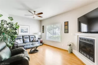 Photo #5: 2215869 Listing